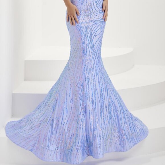 Dress - Picture 5 of 6